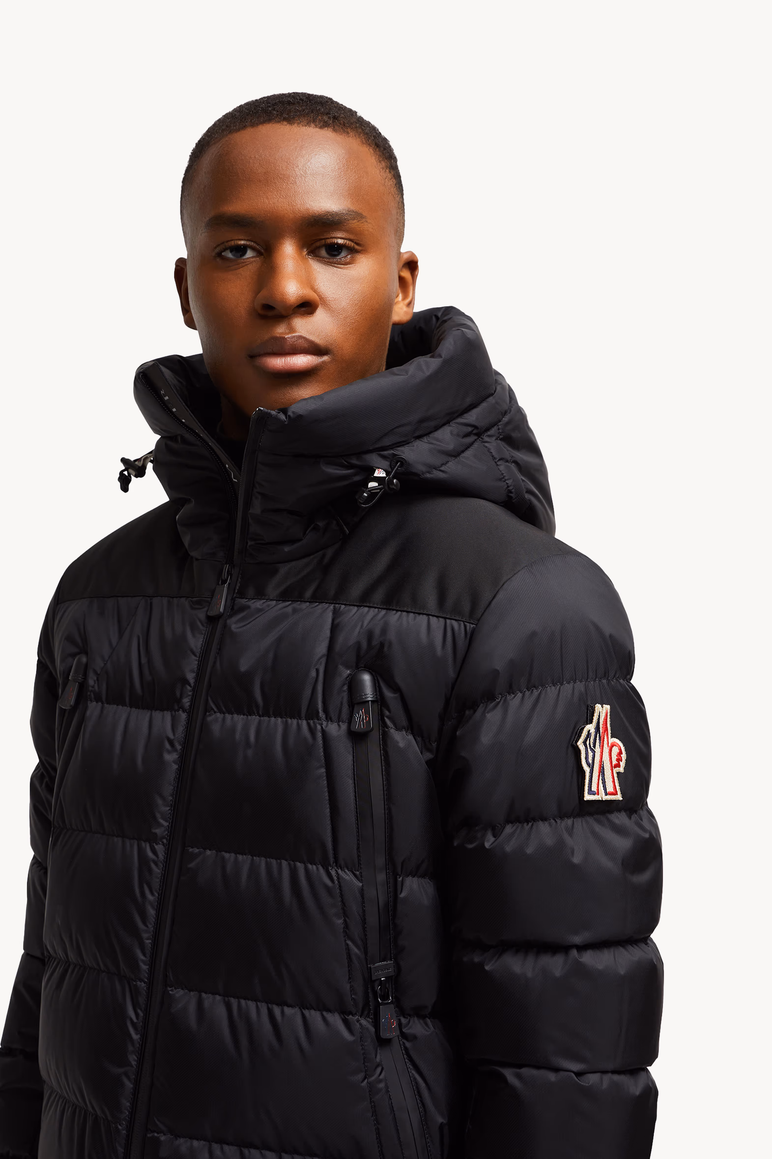 Chaqueta plumífero de esquí con capucha Camurac Hombre Negro Moncler 4